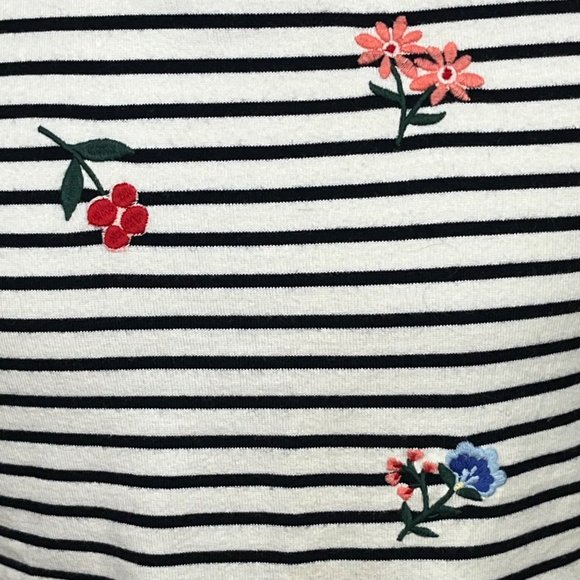 Talbots Embroidered Flowers Black White Striped Top Long Sleeve Size M - Picture 2 of 5